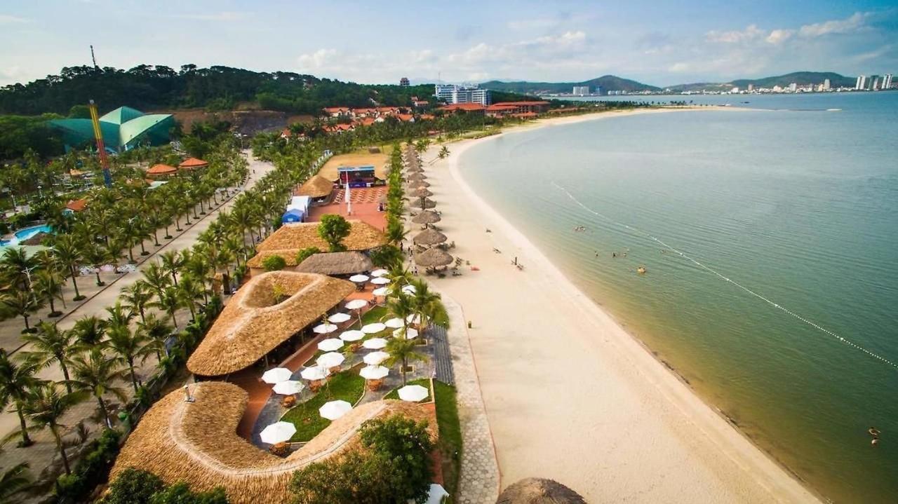 Moon Halo Hotel Hạ Long Extérieur photo