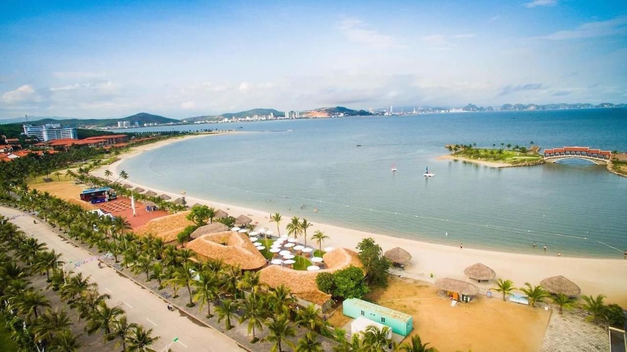 Moon Halo Hotel Hạ Long Extérieur photo