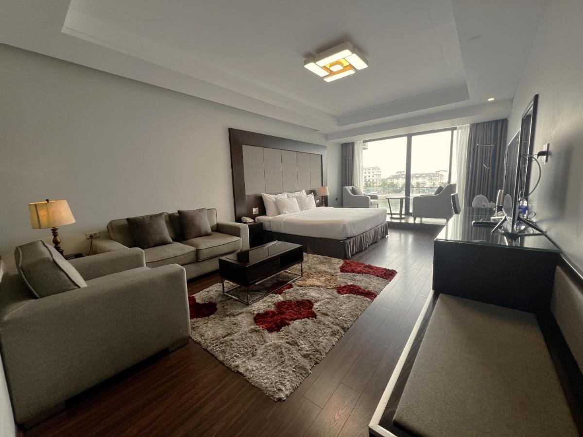Moon Halo Hotel Hạ Long Extérieur photo